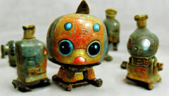araneida_cute_japanese_toy_robot_wind-up_toy_metallic_ancient_a_cf3d3746-1da3-44cc-a0e5-694903d5906a